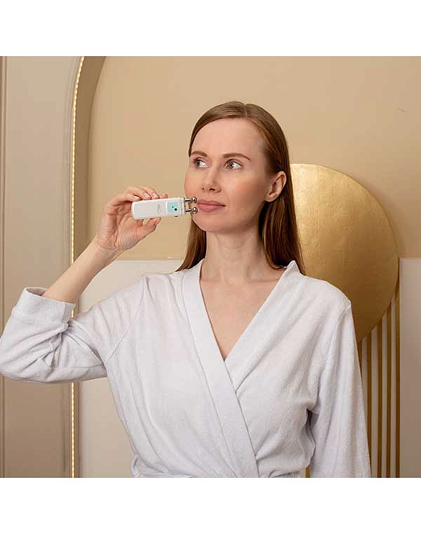 Аппарат микротоковый для лица Bio Wave m920